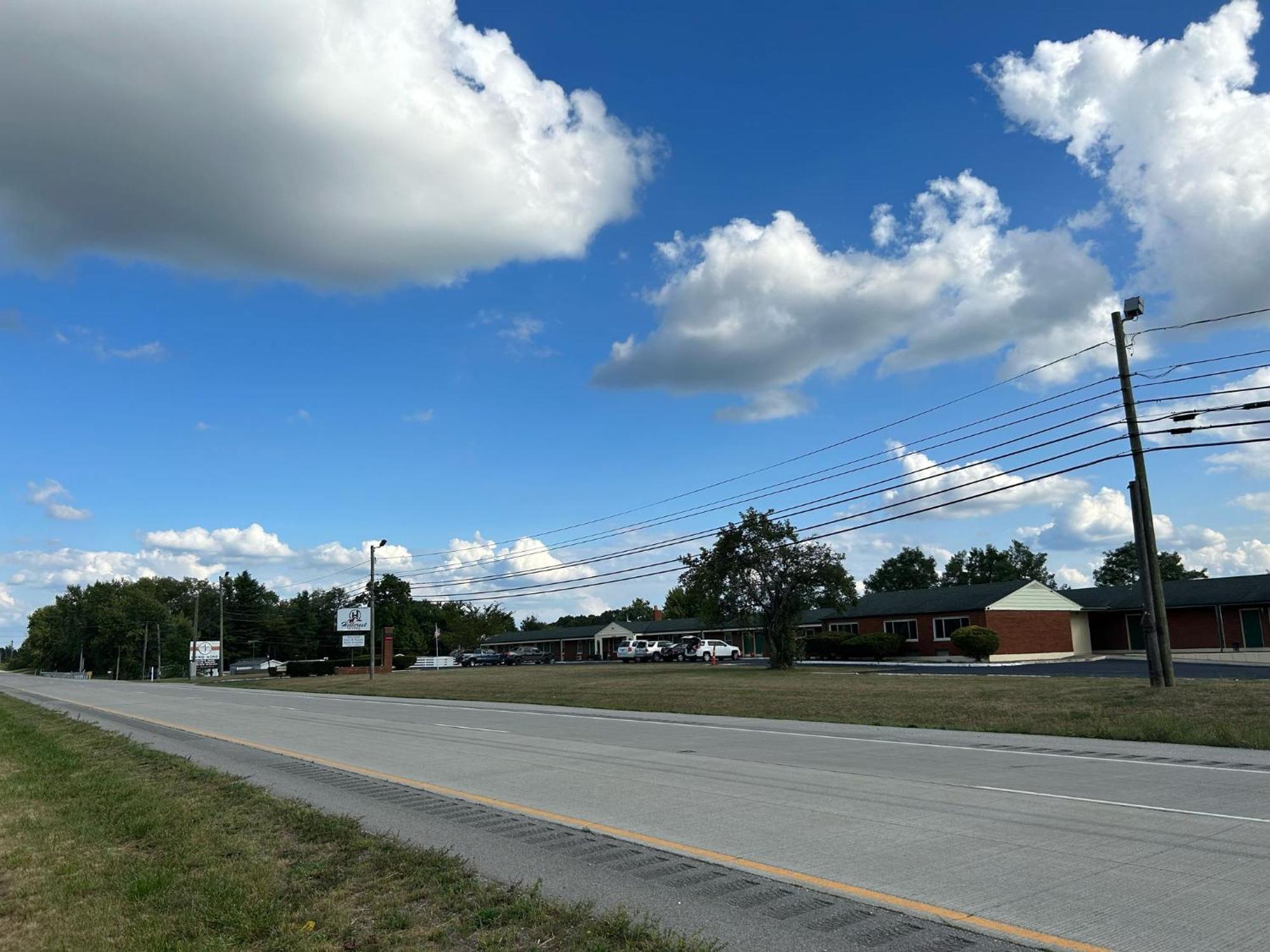 Hillcrest Motel By Oyo Aurora Near Lawrenceburg 外观 照片
